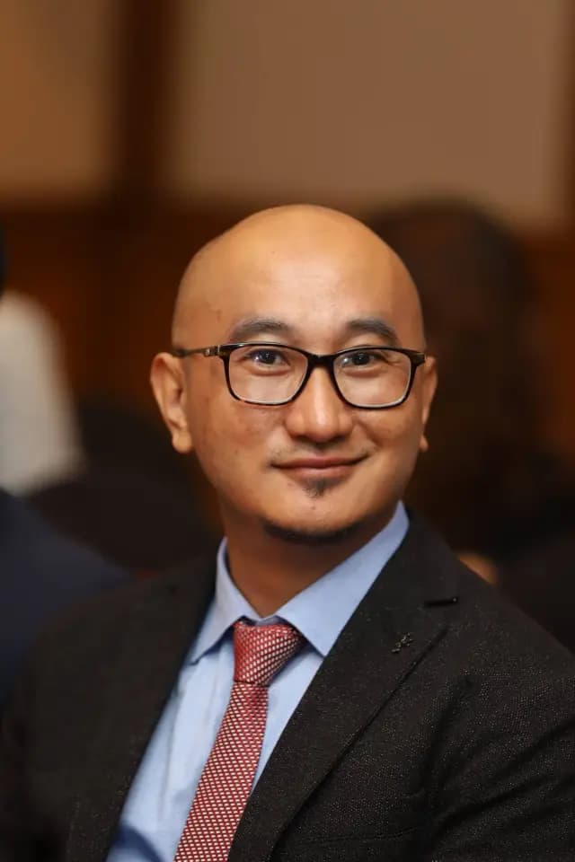 Dr. Uwaisss Jaweddd